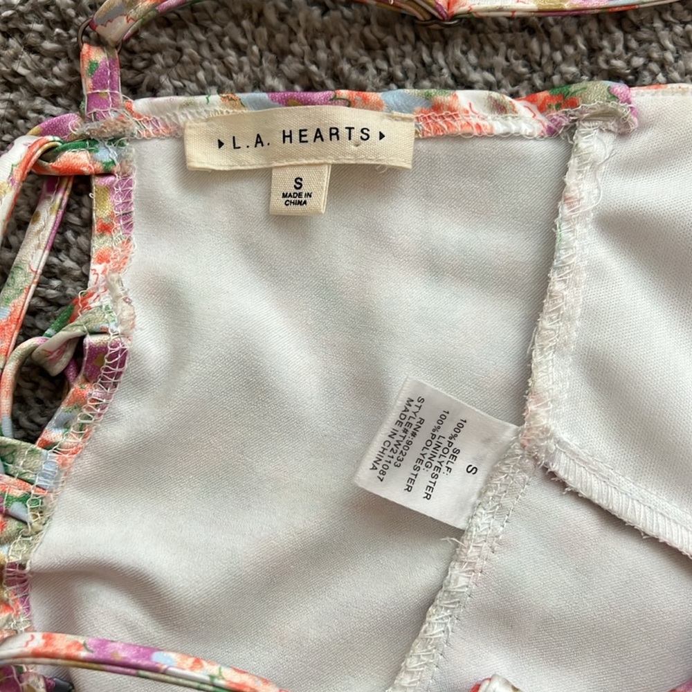 FLORAL TOP - Picture 3 of 3